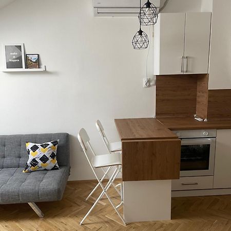 נובי סאד Stella Appartment מראה חיצוני תמונה