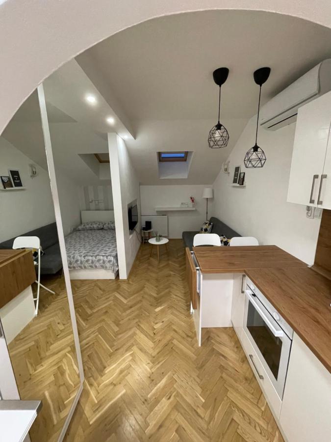 נובי סאד Stella Appartment מראה חיצוני תמונה