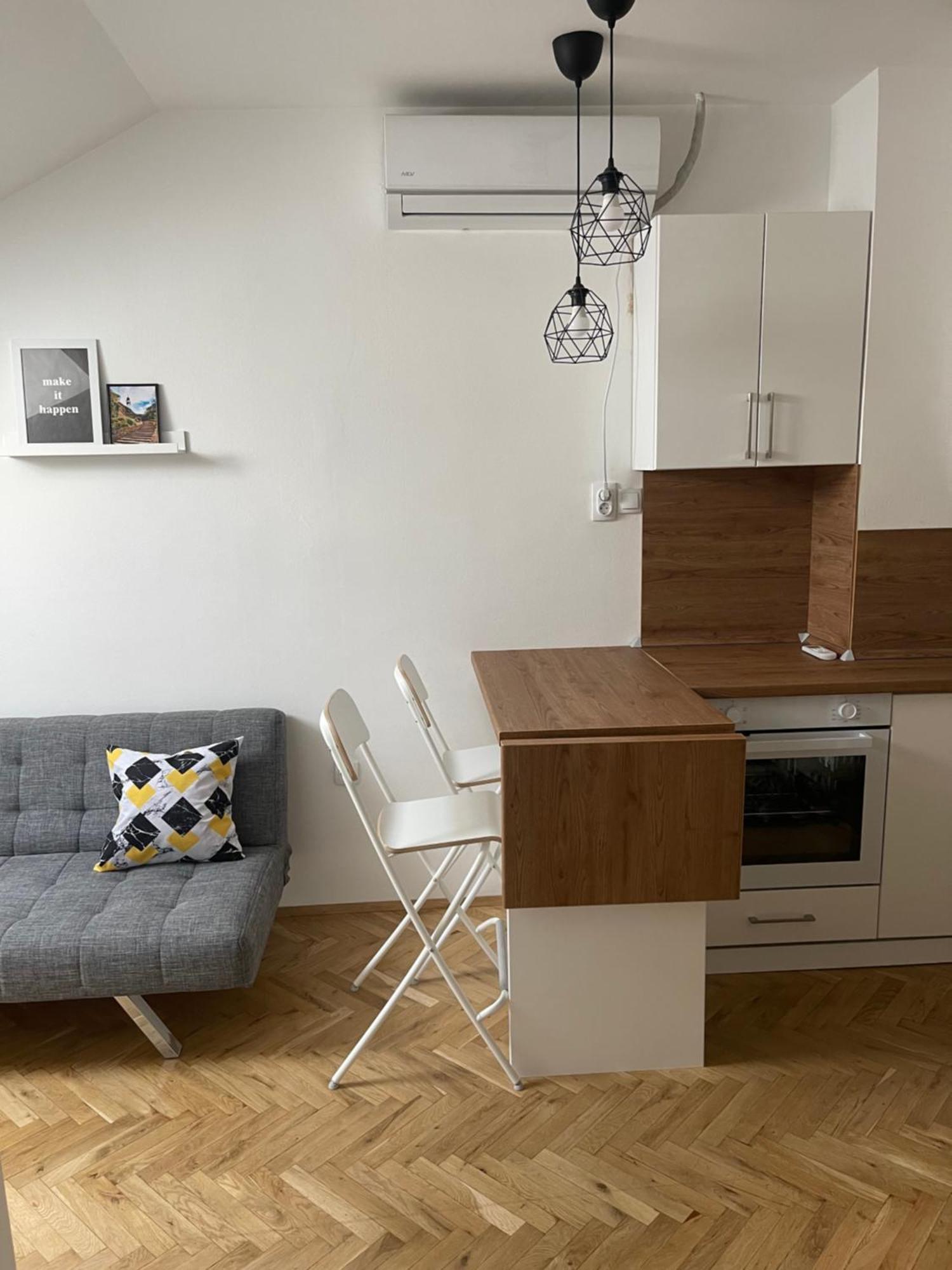 נובי סאד Stella Appartment מראה חיצוני תמונה